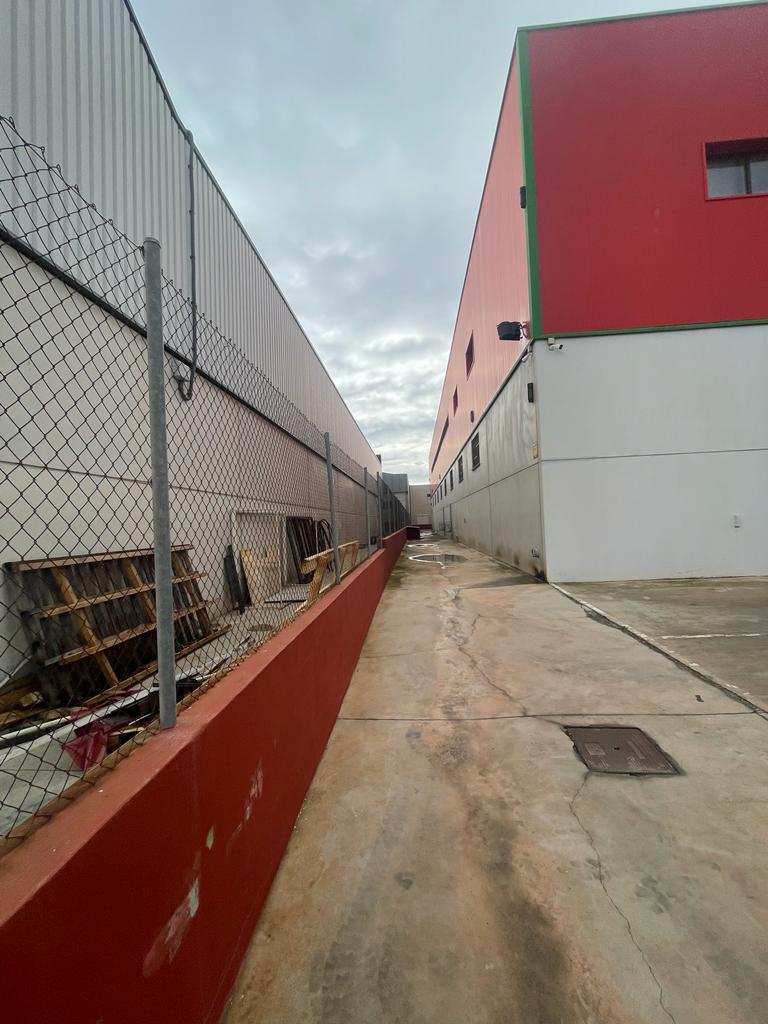 Nave industrial en Polígono de Moncada (Valencia)